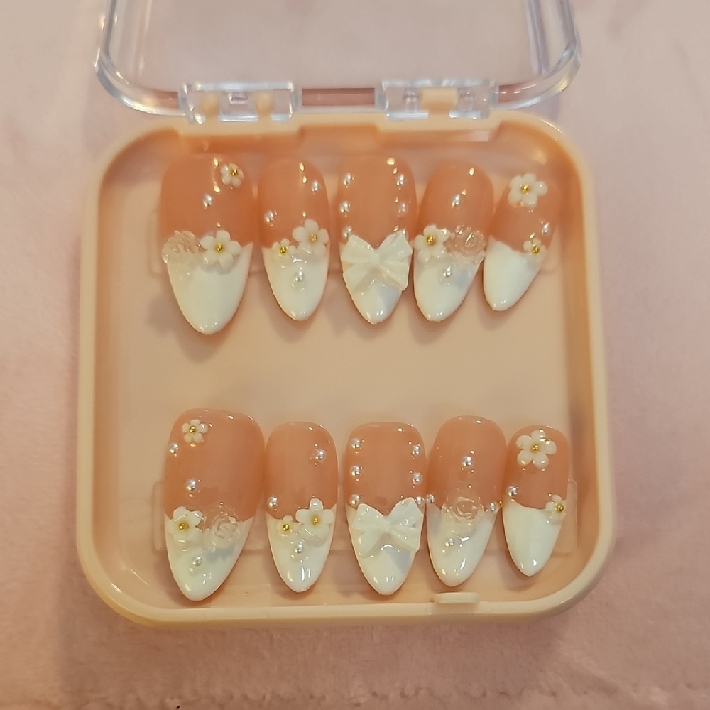 Floral Embellished False Nails